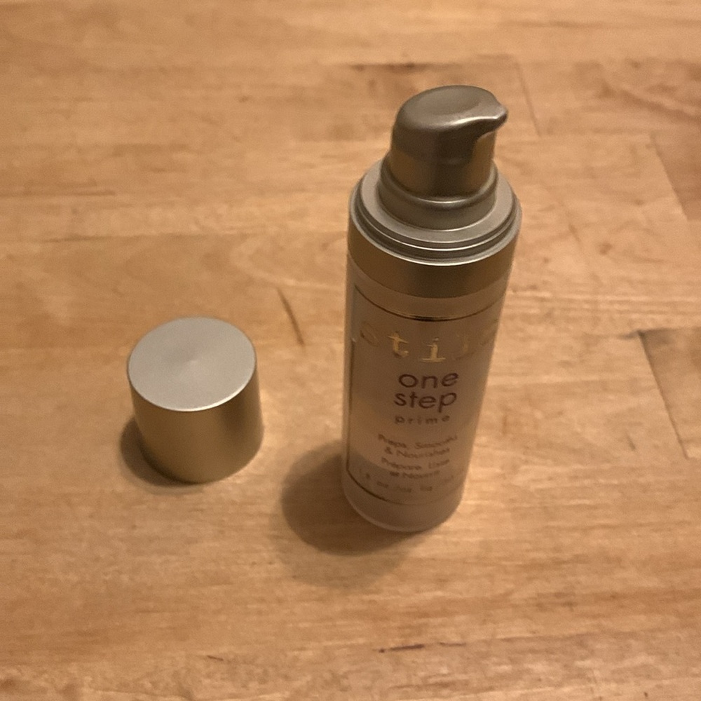 Stila One Step Prime Preps, Smooths & Nourishes - Picture 3 of 3